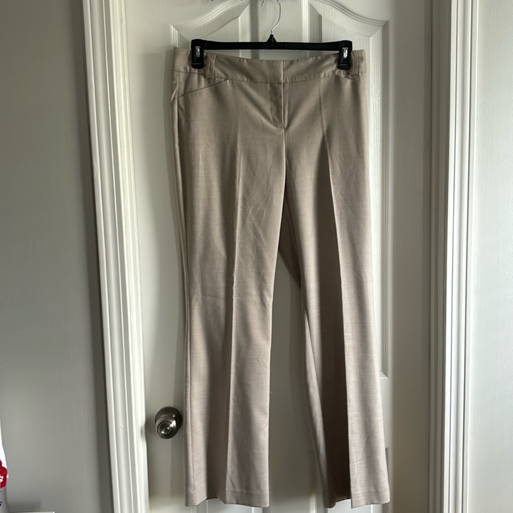 NWT Van Heusen Light Khaki Modern Bootcut Pants Size 10
